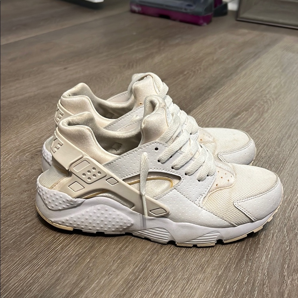 Nike Off-White Athletic Sneakers